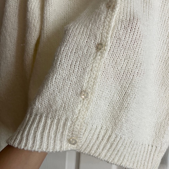 Cream Knit Cardigan with Flower decal buttons - Picture 4 of 6